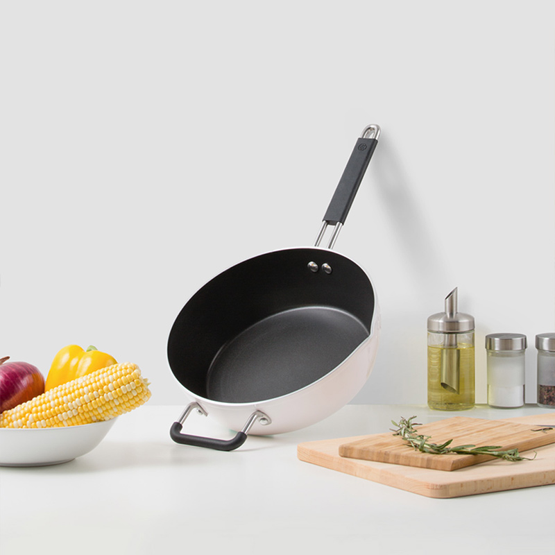 耐用平底不粘锅